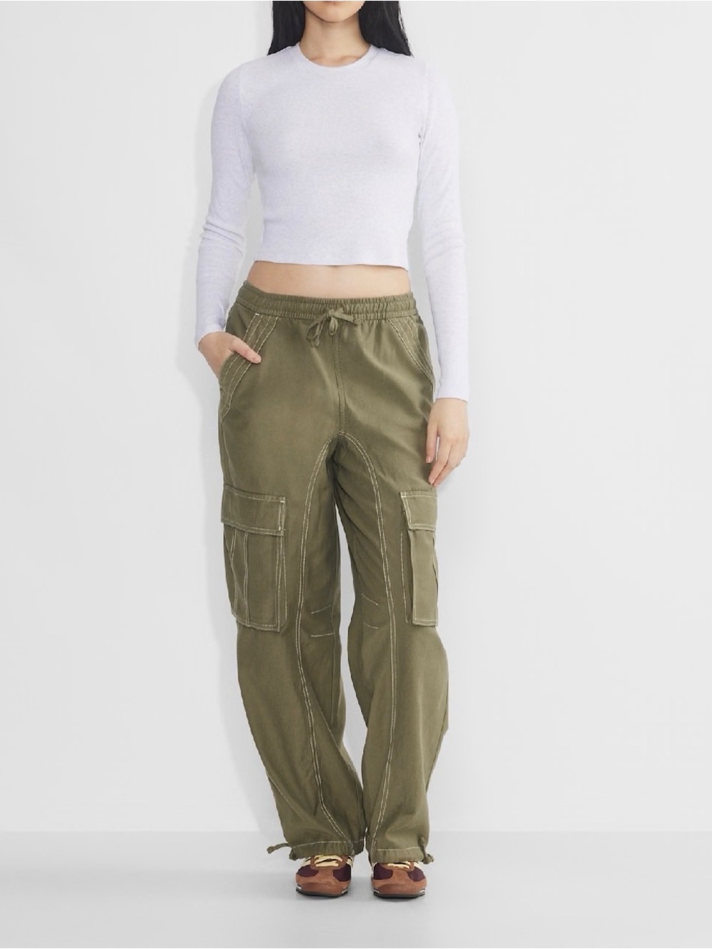 Aritzia TNA Roscoe Cargo Pant